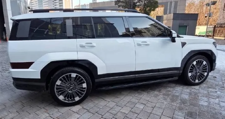 2025 Hyundai Santa Fe Limited Hybrid – photo 4