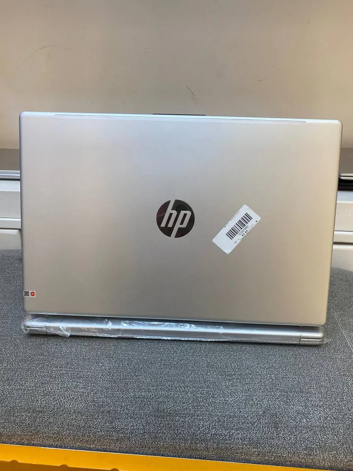 HP Notebook 15 Core i7 12th Gen – photo 4