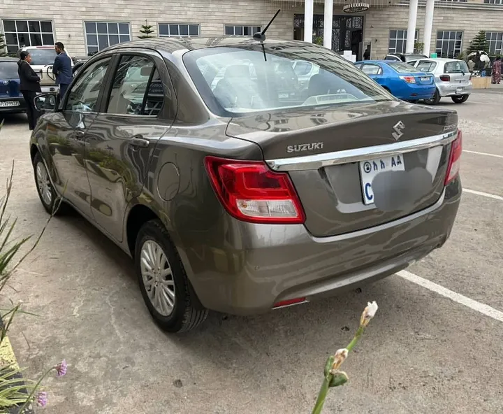 Suzuki Dzire 2022 Full Option – photo 4