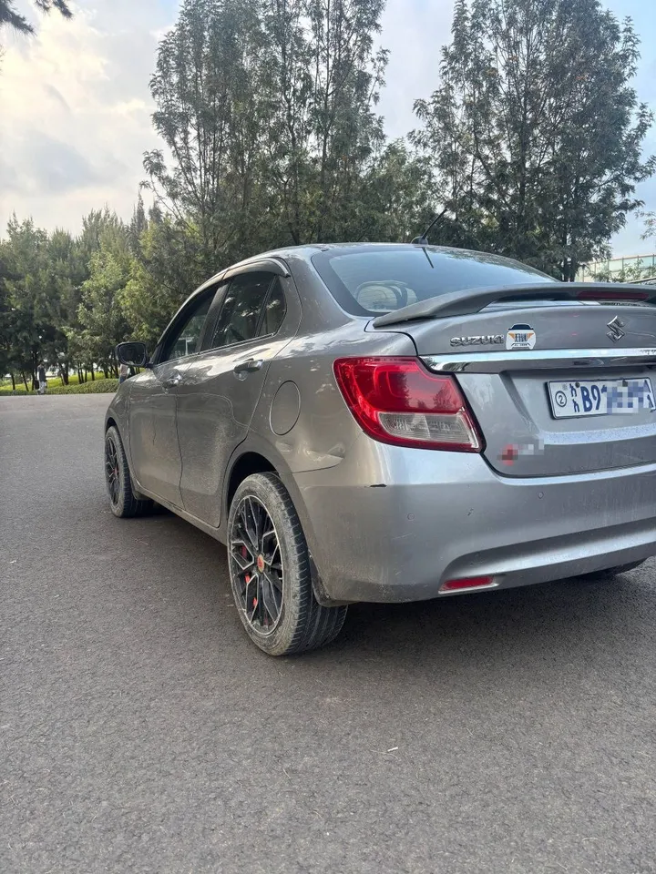 Suzuki Dzire 2021 Automatic – photo 3