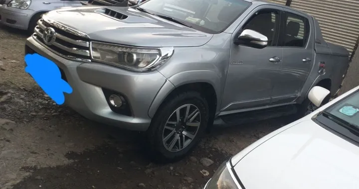 Toyota Revo Double Cab 2017 Automatic – photo 5