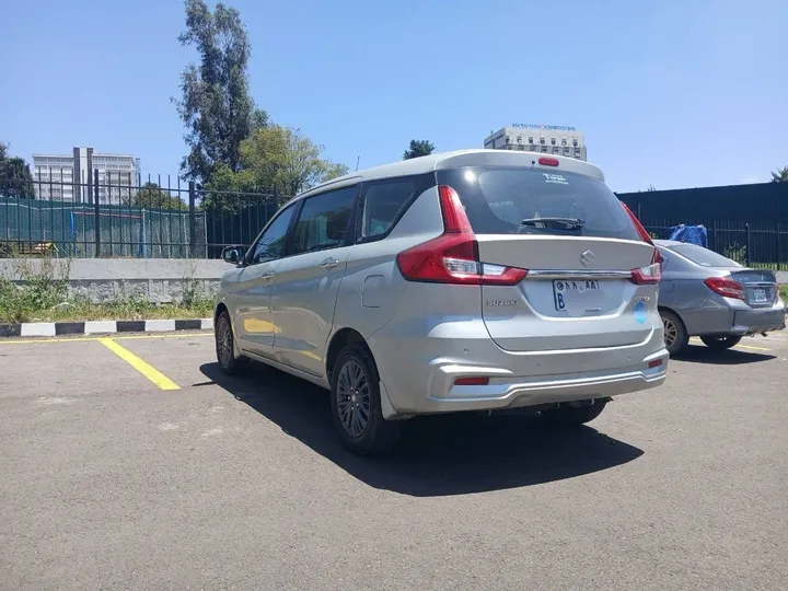 Suzuki Ertiga 2021 Automatic SUV – photo 3