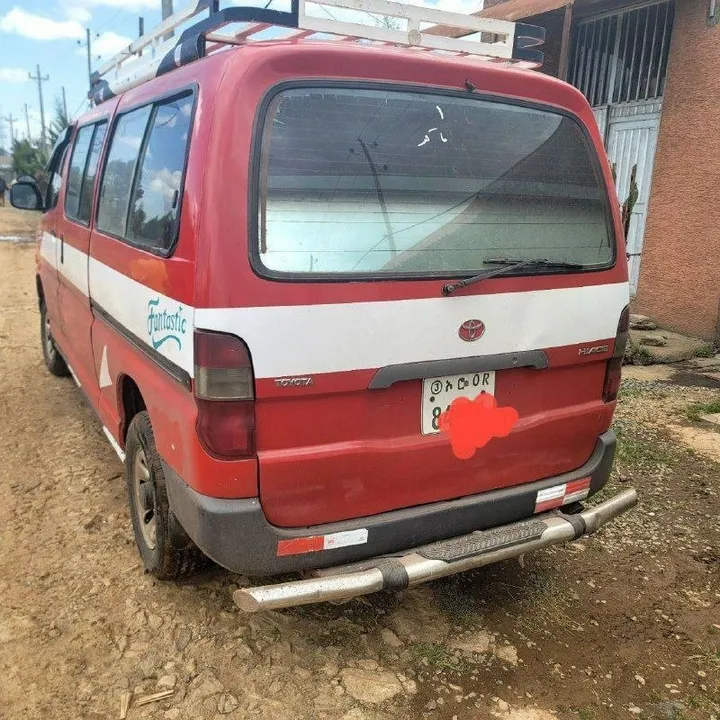 Toyota Hiace Dolphin D4D 2003 – photo 3