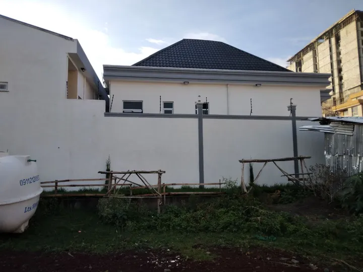 Modern 3 Bedroom Villa in Summit – photo 4