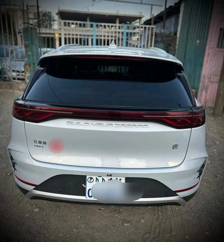 2024 BYD Tang DM-i Hybrid – photo 3