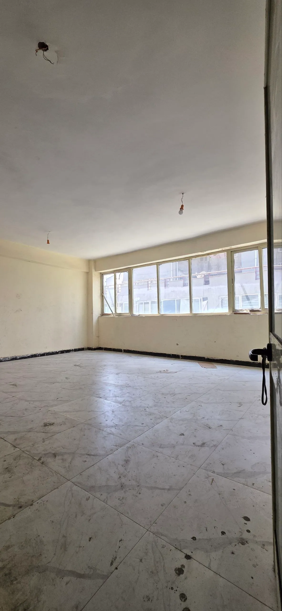 64 sqm Ground Floor Shop Ayat – photo 8