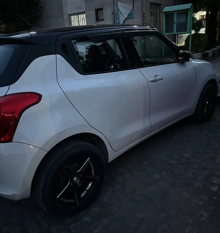 Suzuki Swift 2022 Full Option – photo 4