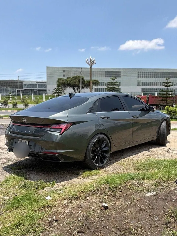 Hyundai Avante Hybrid Limited 2022 – photo 8
