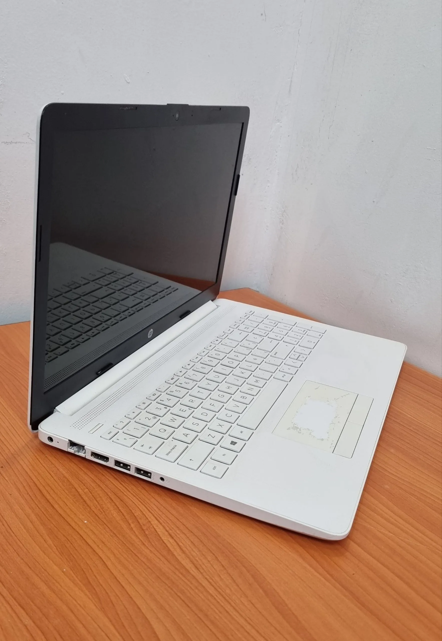 HP Streambook Core i3 7th Gen – photo 7