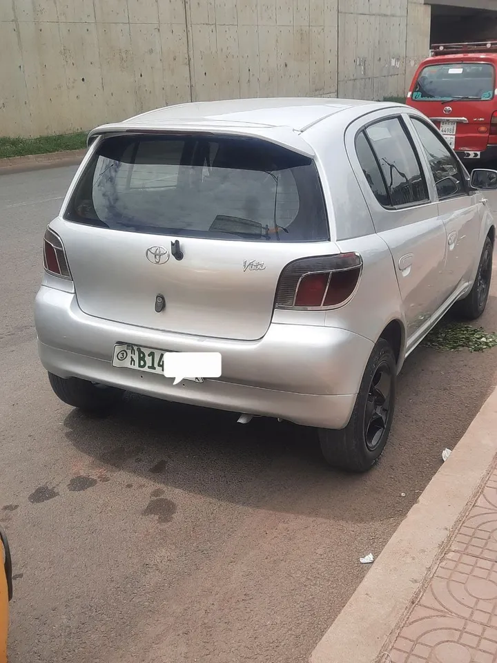 Toyota Vitz 2001 Automatic – photo 4