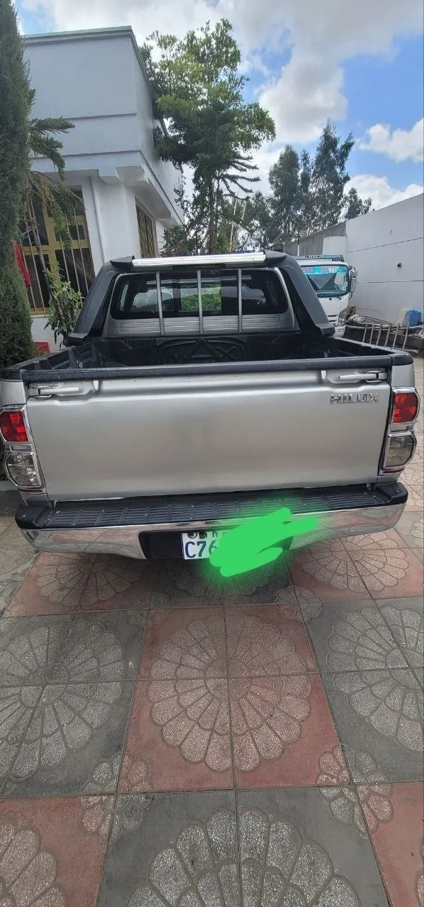 Toyota Hilux Double Cab 2013 – photo 3