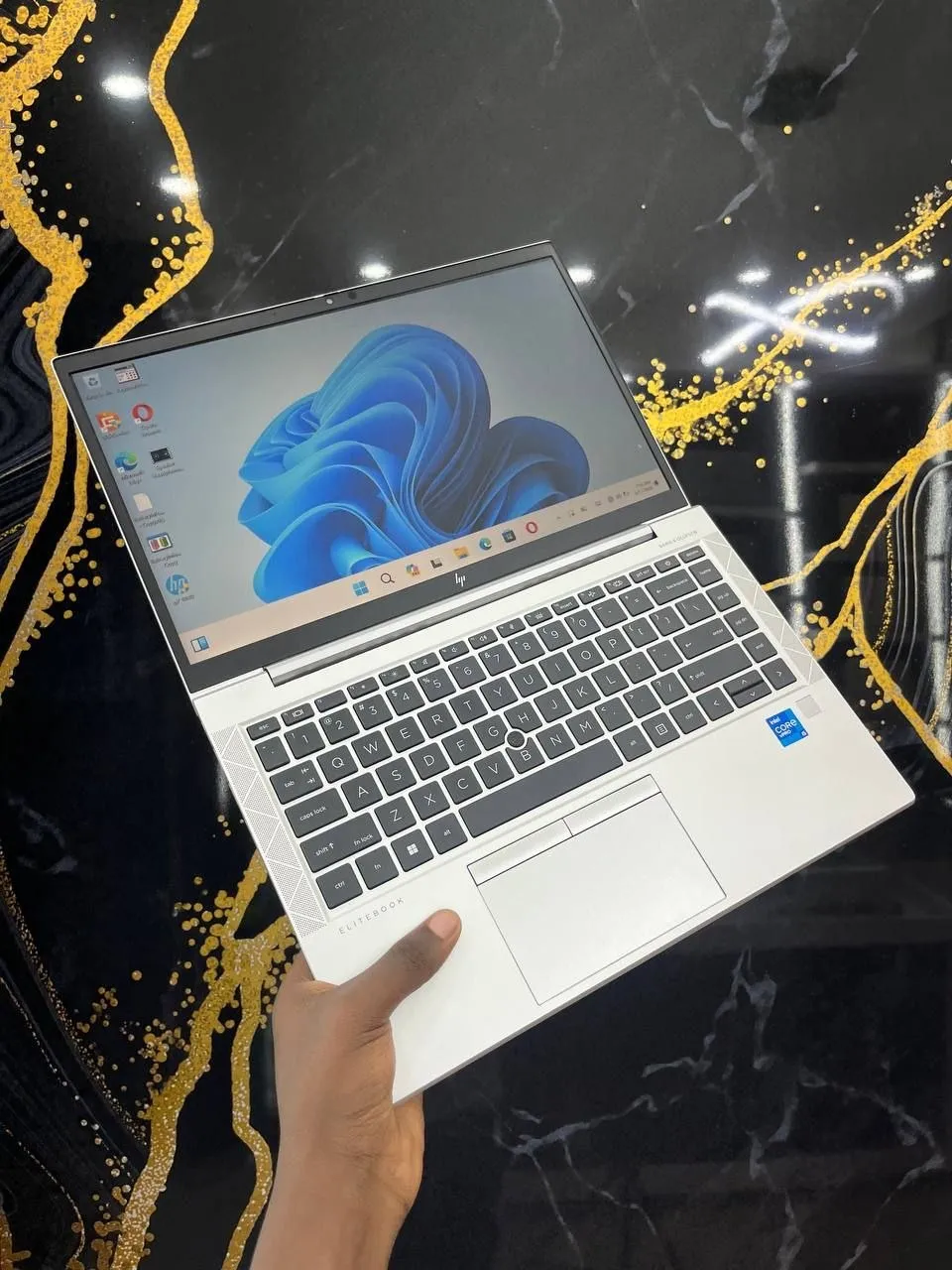 HP Elitebook 840 G8 Laptop – photo 5