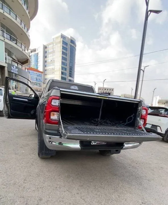 Toyota Hilux Invisible 2021 – photo 8
