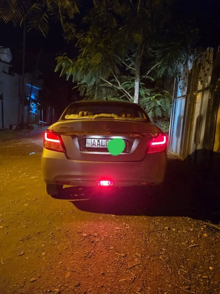 Suzuki Dzire 2022 Automatic – photo 3
