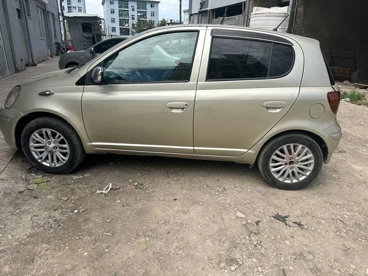 Toyota Vitz 2004 1.0L Automatic – photo 3