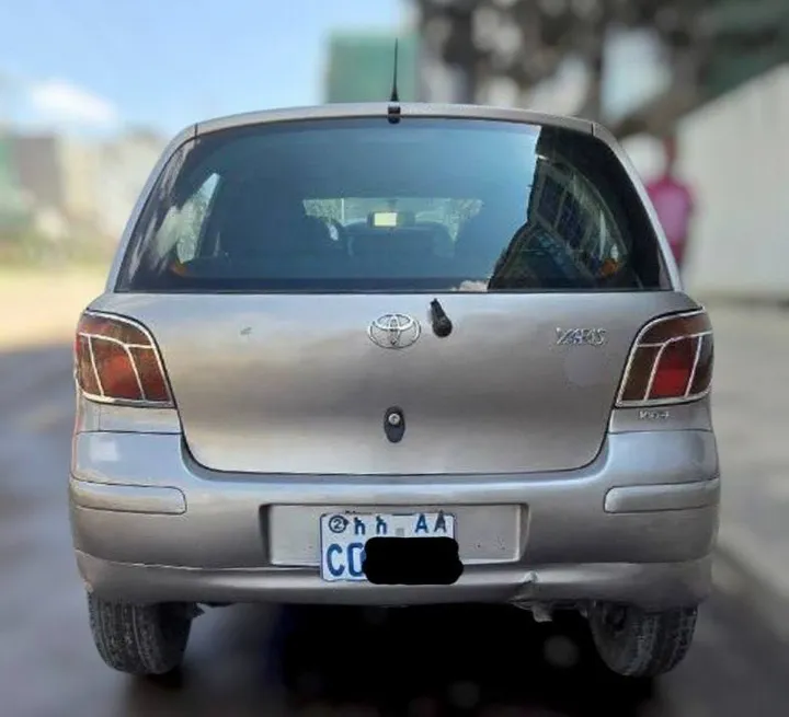 Toyota Vitz 2004 Automatic Hatchback – photo 4