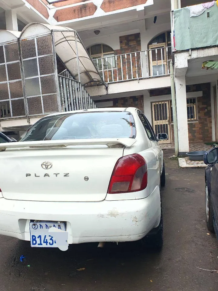 Toyota Platz 2002 Automatic – photo 5