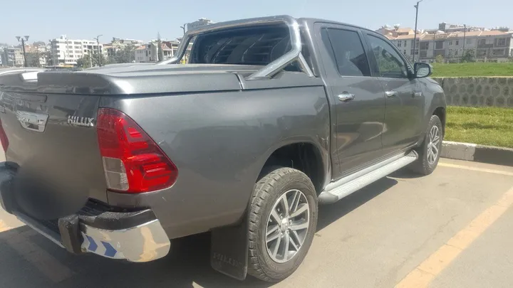 2019 Toyota Hilux Double-Cab Diesel – photo 4