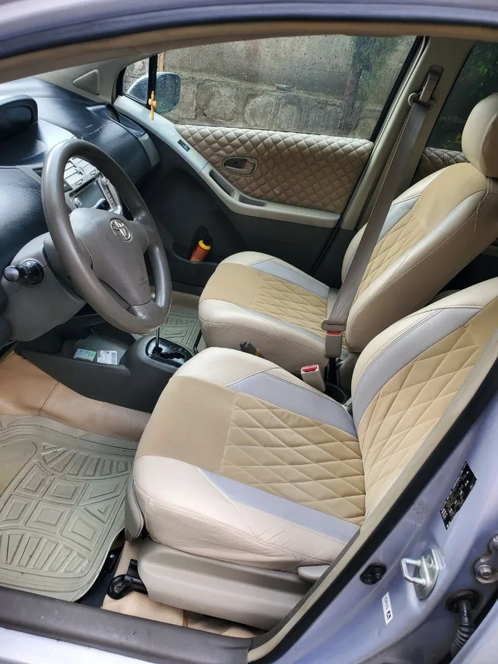 Toyota Yaris Compact 2008 Automatic – photo 7