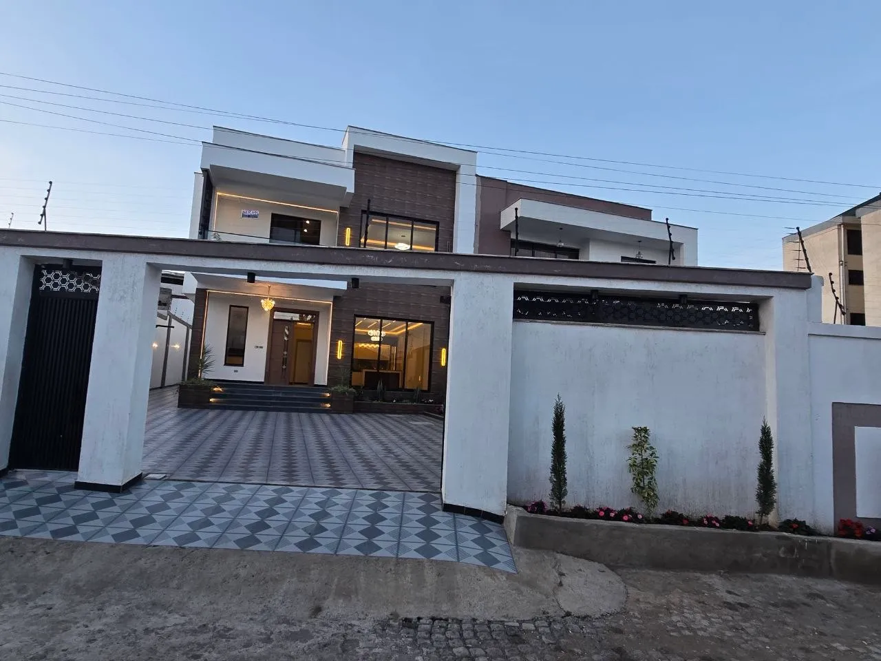 Modern G+2 Residential House 9 Bedrooms – photo 4