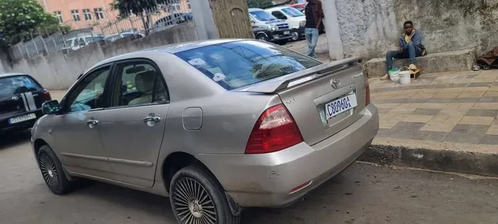 Toyota Corolla 2005 – photo 4
