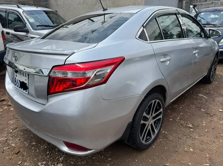 Toyota Corolla 2015 Automatic – photo 3
