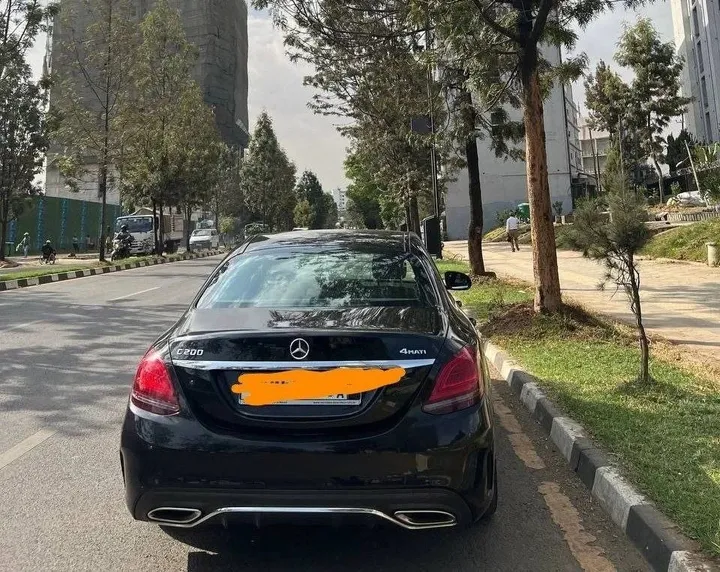 Mercedes C-200 2018 Sedan – photo 4