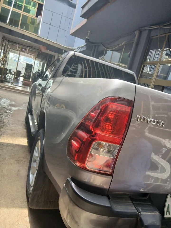 Toyota Revo 2020 Automatic – photo 3