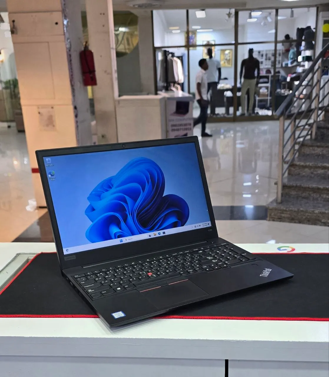 Lenovo ThinkPad E590 Business Laptop – photo 4