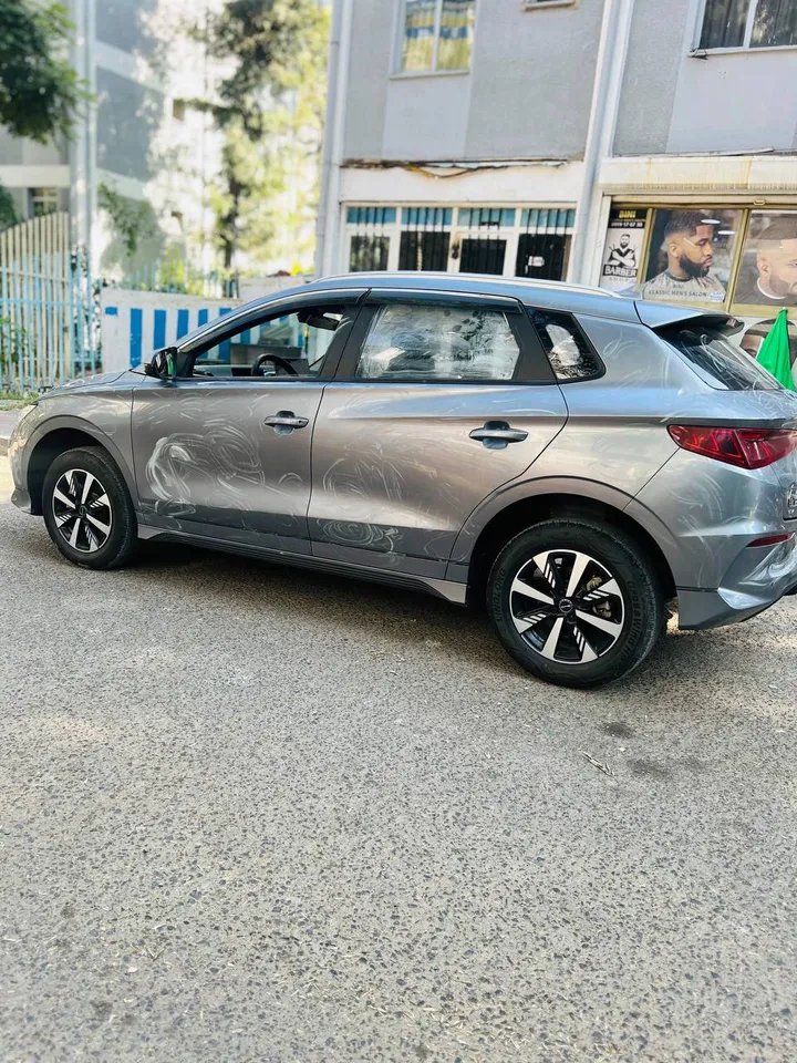 BYD e2 2025 Electric – photo 3