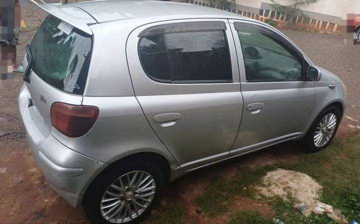 Toyota Vitz 2002 1.0L Automatic – photo 5