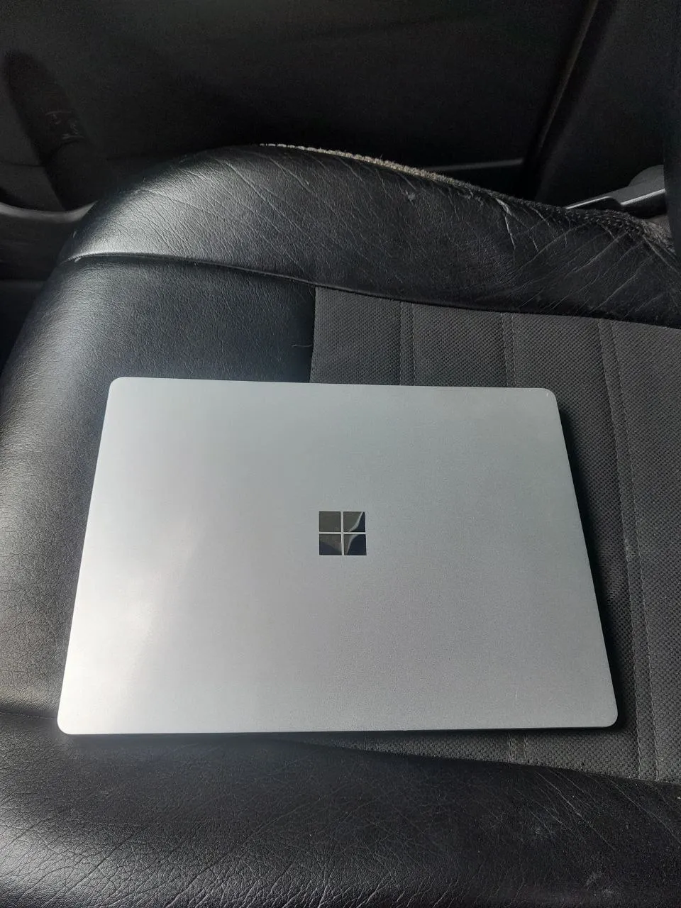 Microsoft Surface i5 256GB Laptop – photo 3