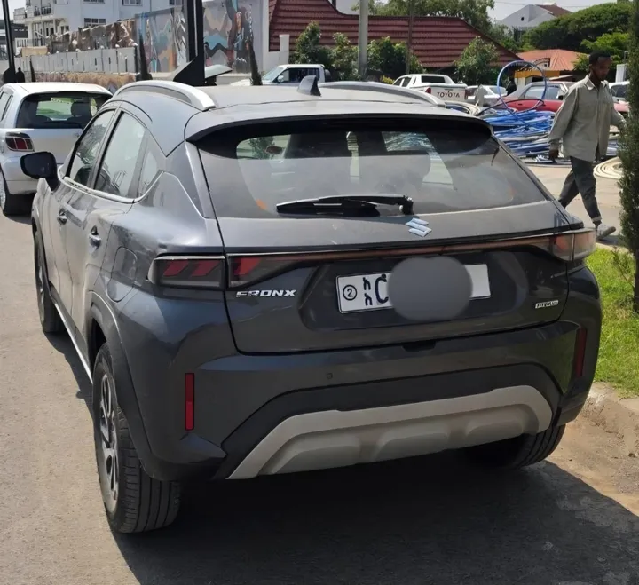Suzuki Vitara Fronx Hybrid 2025 – photo 3