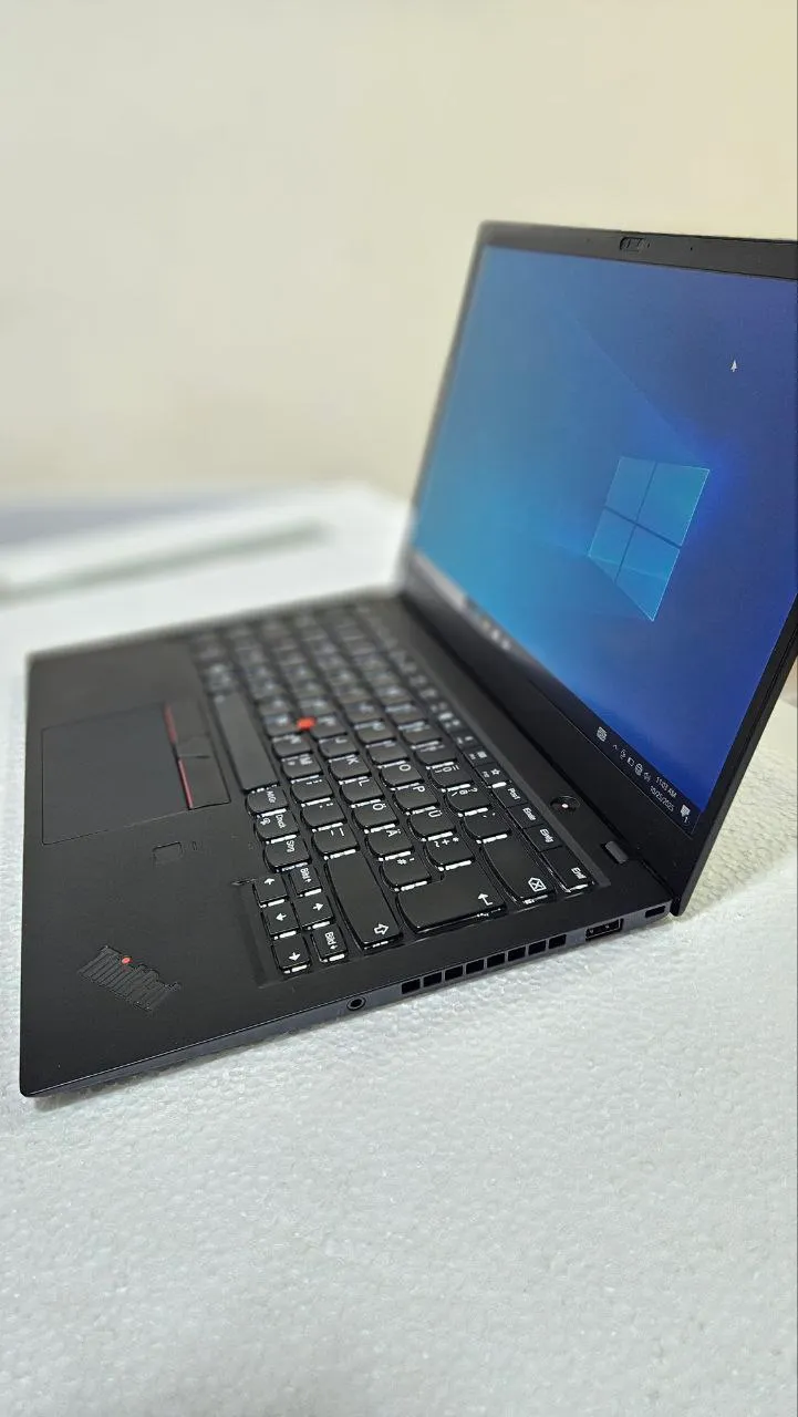 Lenovo X1 Carbon Laptop – photo 4
