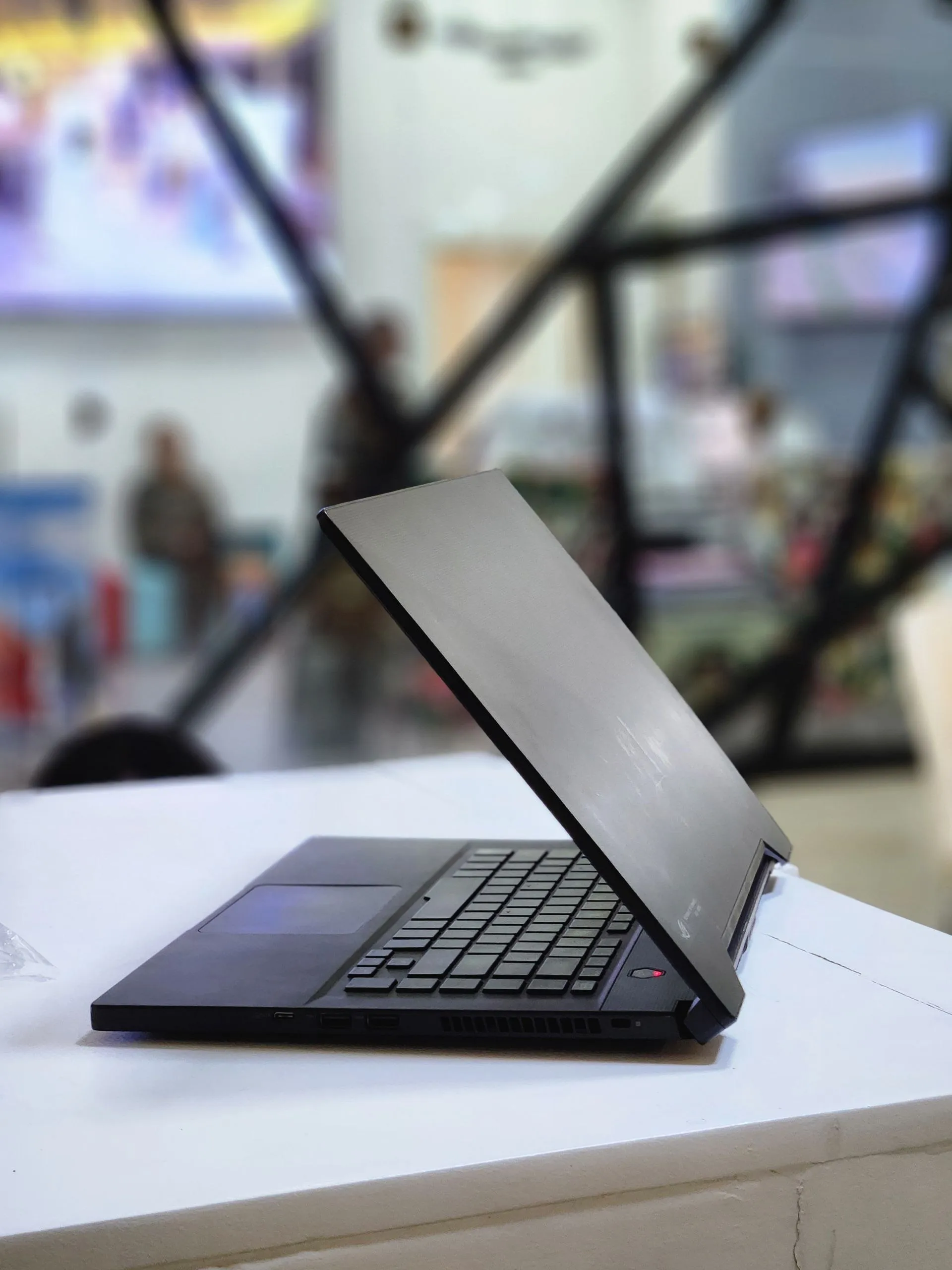 Asus ROG Zephyrus Gaming Laptop – photo 4