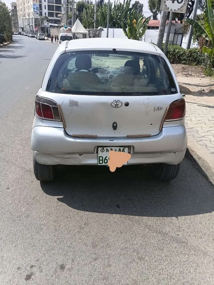 Toyota Vitz 2001 Automatic – photo 4