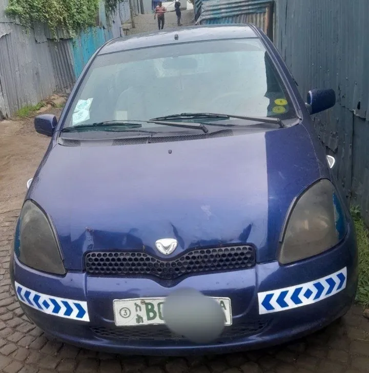 Toyota Vitz 2001 Automatic – photo 4