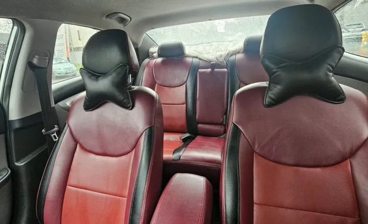 Hyundai Elantra 2015 Automatic – photo 3