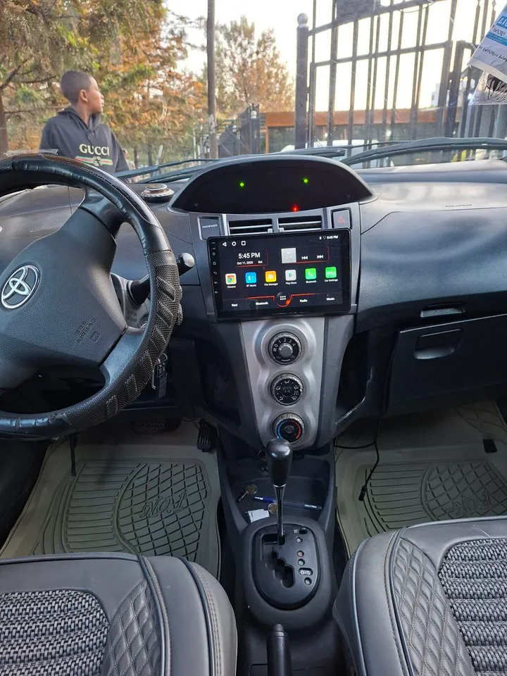 Toyota Yaris Compact 2007 Automatic – photo 4