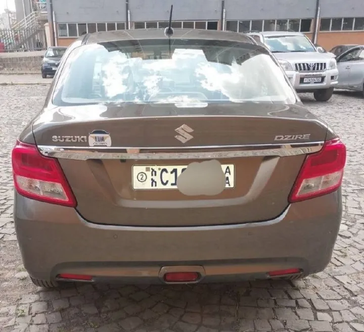 Suzuki Dzire 2022 Automatic – photo 5
