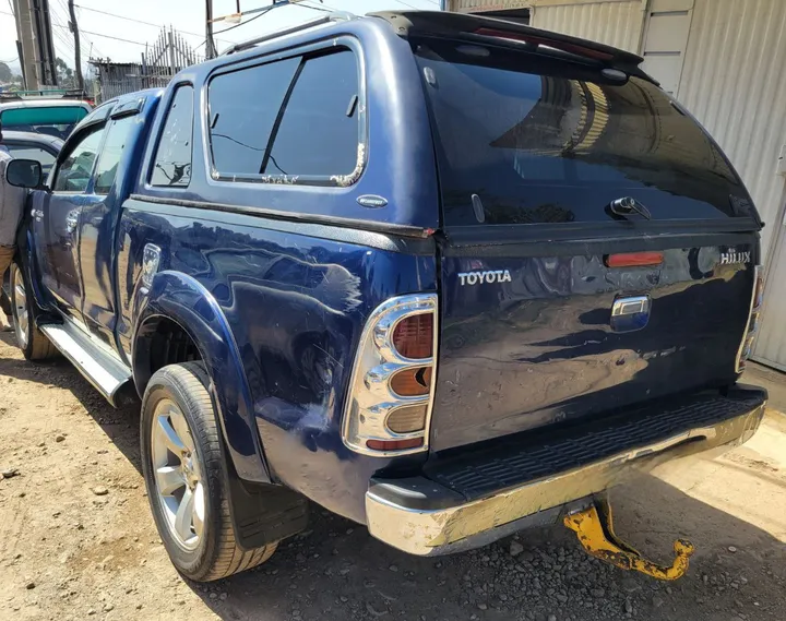 Toyota Hilux 2008 Manual – photo 4