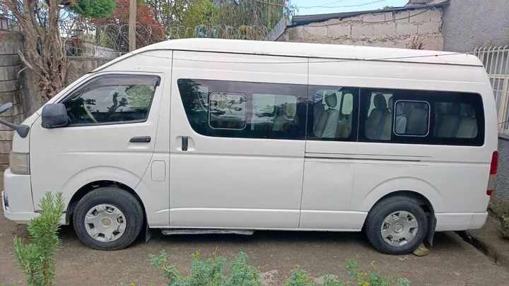 Toyota Highroof 2008 Manual Diesel – photo 4