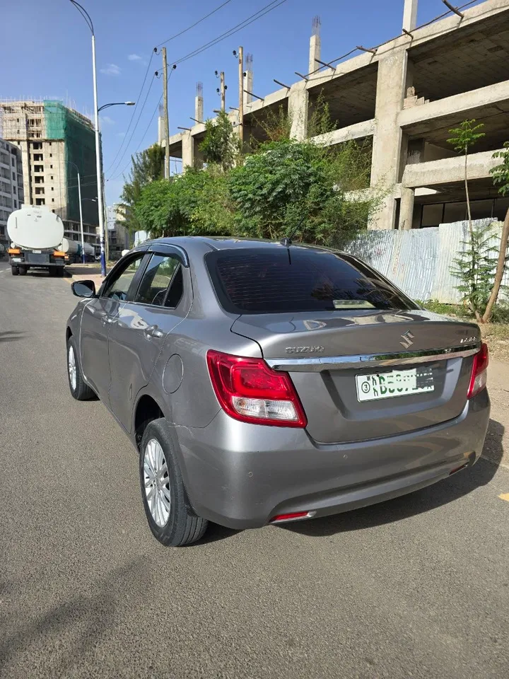 Suzuki Dzire 2021 Automatic – photo 4