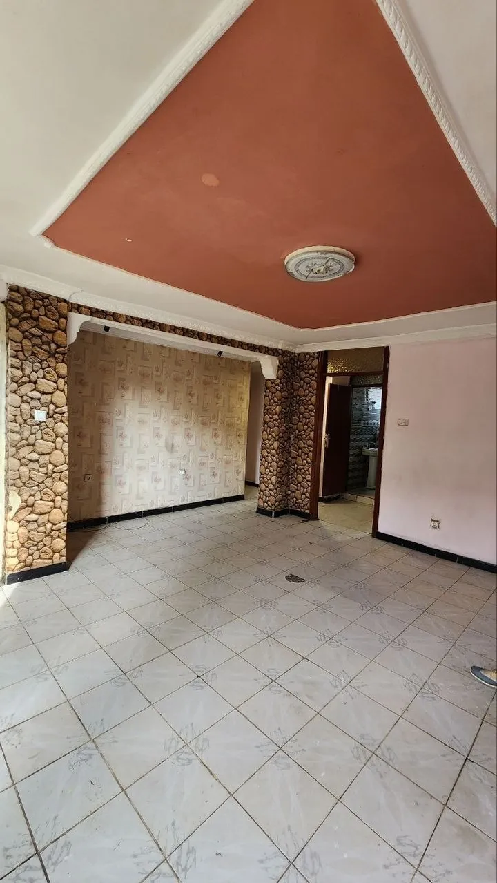 3-Bedroom Summit Condominium 103 sqm – photo 6