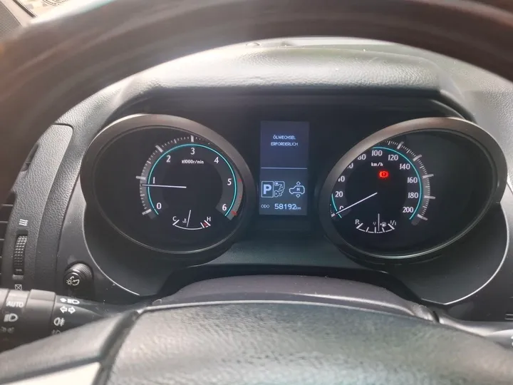 Toyota Landcruiser Prado 2012 – photo 5