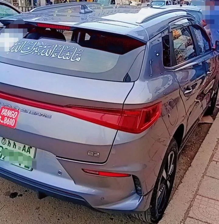 BYD e2 Electric Automatic – photo 3
