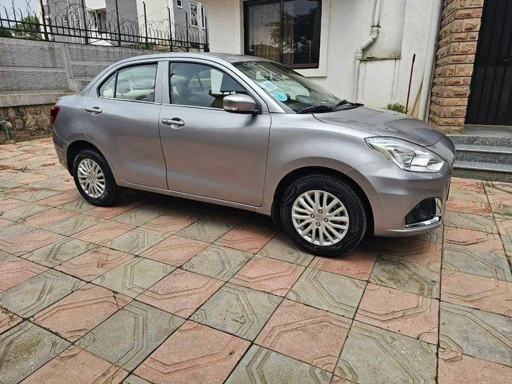 Suzuki Dzire 2022 Automatic – photo 8