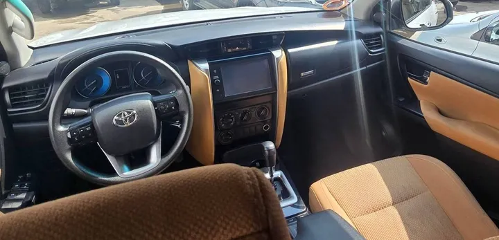 2023 Toyota Fortuner – photo 4
