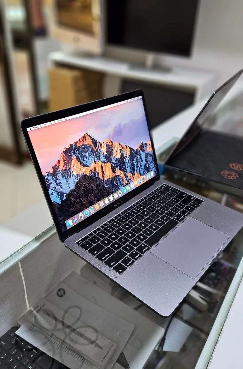 Apple MacBook Pro 2017 – photo 4