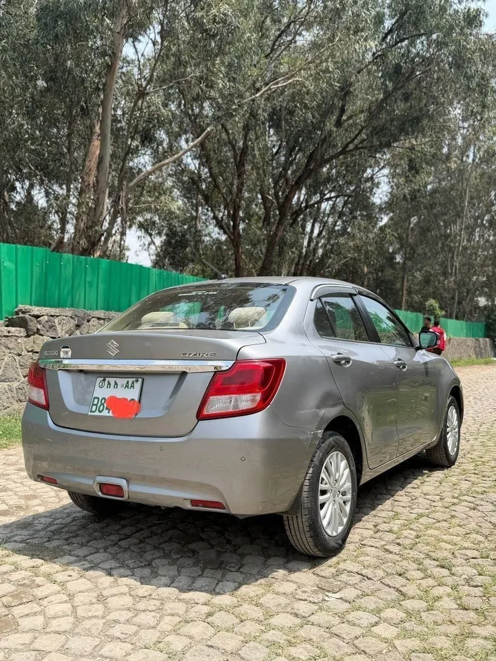 Suzuki Dzire 2022 Automatic – photo 3